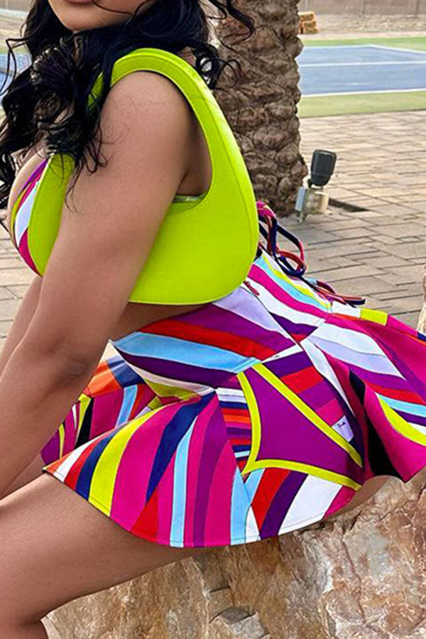 storexq Color Block Flattering Pleated Skirt Suit