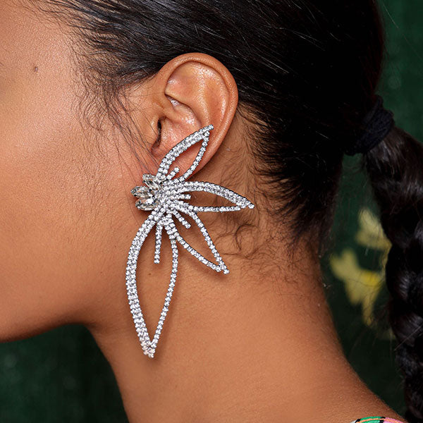 storexq 1Pair Butterfly Shape Classic Earrings