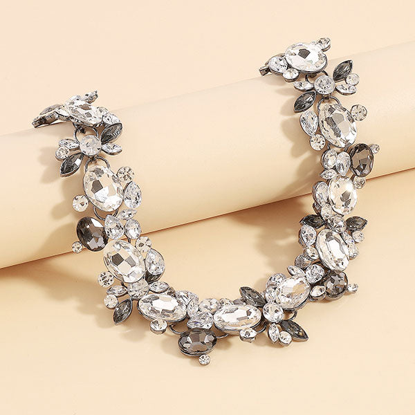 storexq Crystal Glitter Glamorous Necklace