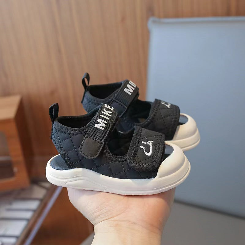 STOREXQ Wholesale Summer Closed Toe Sandals New Boys Soft Bottom Toddler Shoes Girls Smiley Baby All-Match Beach
