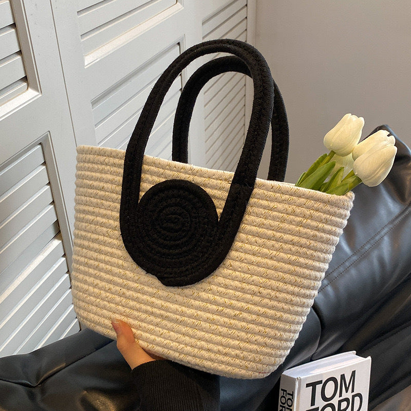 STOREXQ New Woven Bag Simple Back Shape Straw Handbag Crossbody Vacation Cotton String Commuting Women's Tote Bag