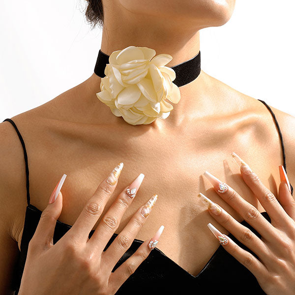storexq 3D Rose Design Romantic Necklace & Bracelet