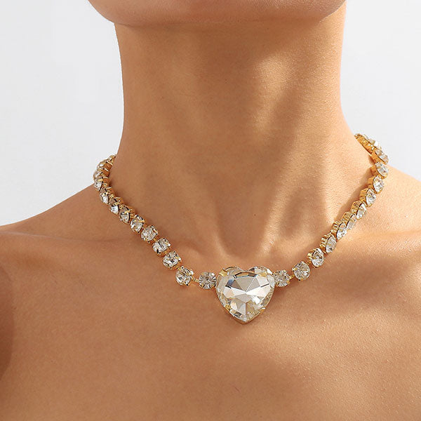 storexq Heart-Shaped Glass Drill Girly Rhinestone Necklace