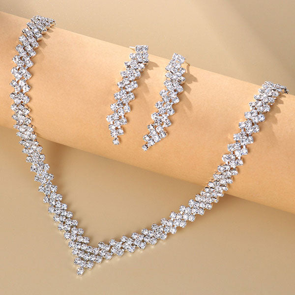 storexq Rhinestone Unusual Rhombus Necklace