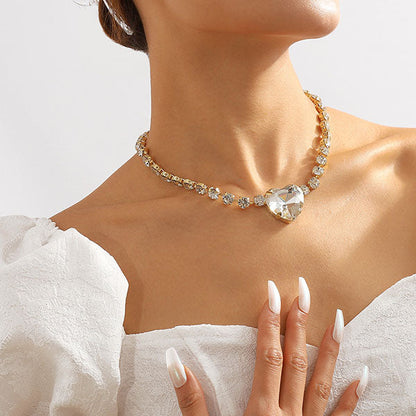 storexq Heart-Shaped Glass Drill Girly Rhinestone Necklace