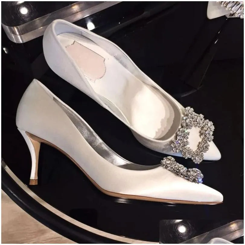 Sandals Luxury Rhinestone Pointed Toe Stiletto Heel Women Satin Designer Dress Shoes Ladies Elegant Crystal Wedding Bridal Pumps 24061 Dhid1