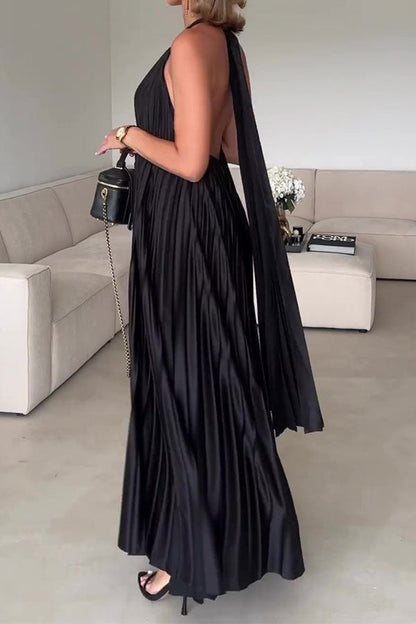 storexq Solid Color Elegant Halter Collar Pleated Maxi Dress