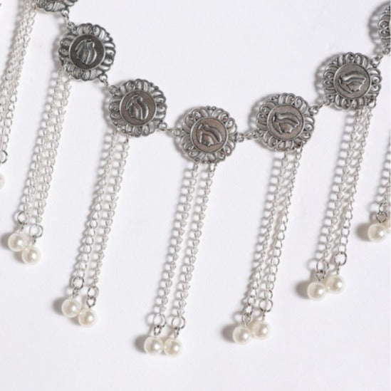 3617 2025 New new metal man head coin pearl pendant with metal chain versatile waist chain belt