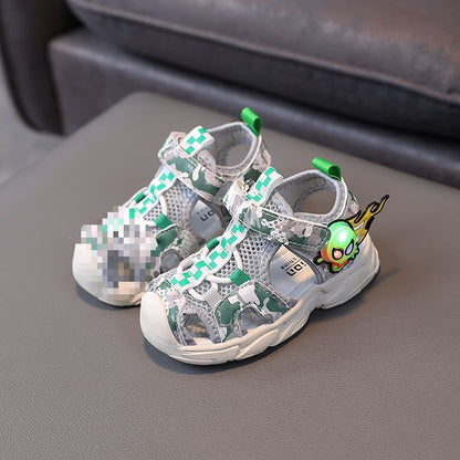 STOREXQ Summer New 1-6 Years Old Children's Closed Toe Sandals 2-3-4-5 Girls Baby Boys Ultraman Light up Shoes