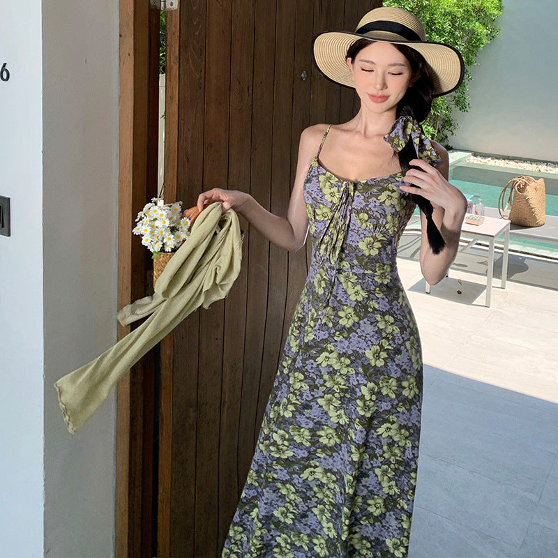 2025 retro floral suspender dress women's summer Korean version waist thin medium and long dress seaside vacation long skirt