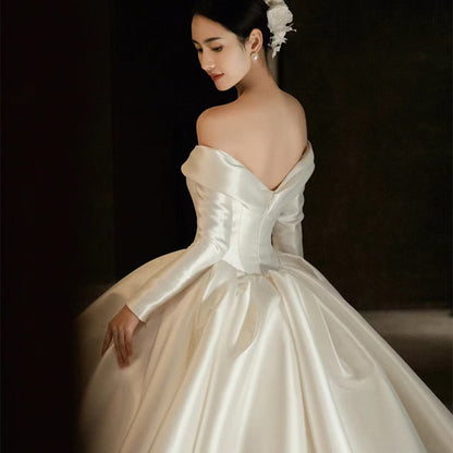 2025 Satin main wedding dress 2025 new bridal  trailing dress small man simple one-word shoulder photography clothing women