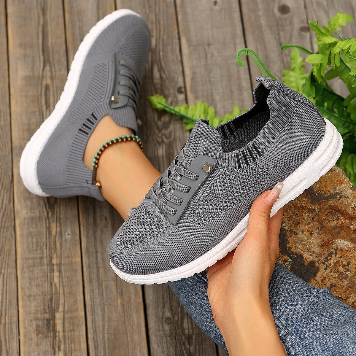 storexq Foreign Trade Flying Woven Size 43 Lace Mesh Sneaker Female  New Product Lightweight Flat plus Size Female Leisure Pumps