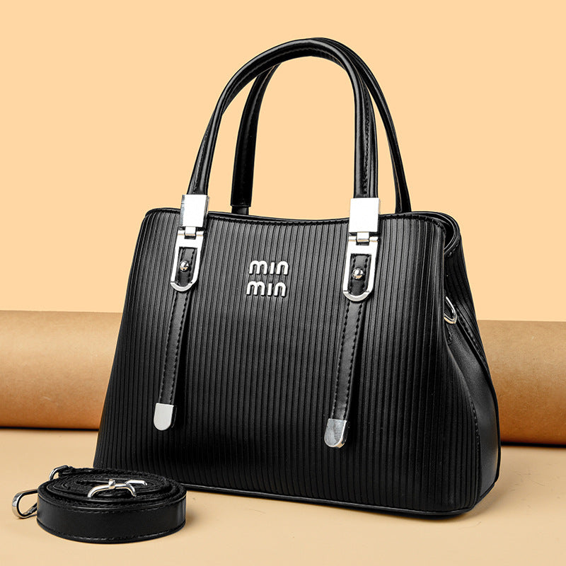 2025 Bag popular autumn new fashionable textured women's bag high-end sense large-capacity handbag commuting to work shoulder bag