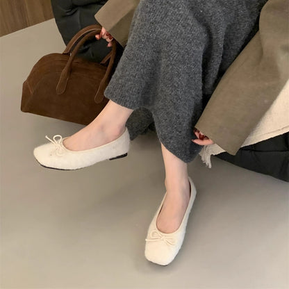 2025 Gentle fairy fluffy shoes female winter wear new Korean version one-pedal lazy velvet cotton shoes soft flat Doudou shoes