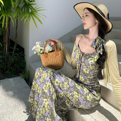 2025 retro floral suspender dress women's summer Korean version waist thin medium and long dress seaside vacation long skirt