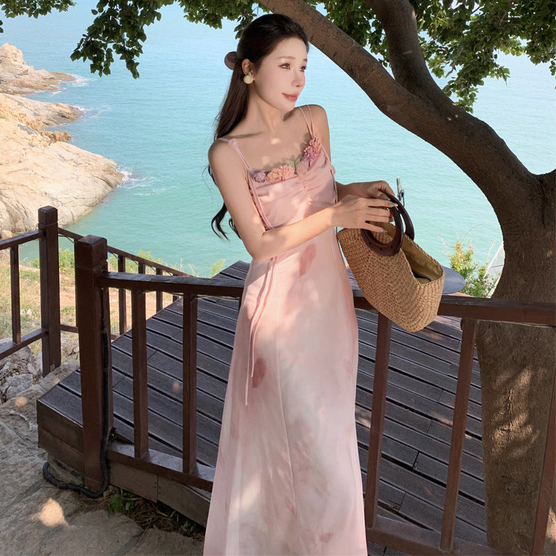 2025 smudge pink suspender dress women's summer pure desire to close the waist and look thin niche design vacation style dress