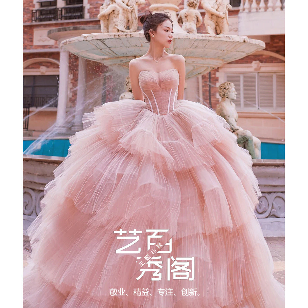 2025 Studio theme wedding dress 2025 new location travel photo pink couple photo tube top dress art photo cake skirt