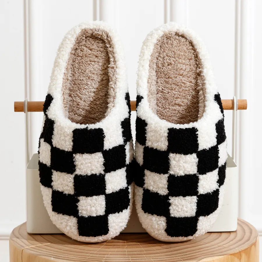 ASIFN Retro Checkered Fuzzy Checker Plush Slippers for Women for Cozy Winter Comfort Fluffy House Soft Shoes Indoor Sole