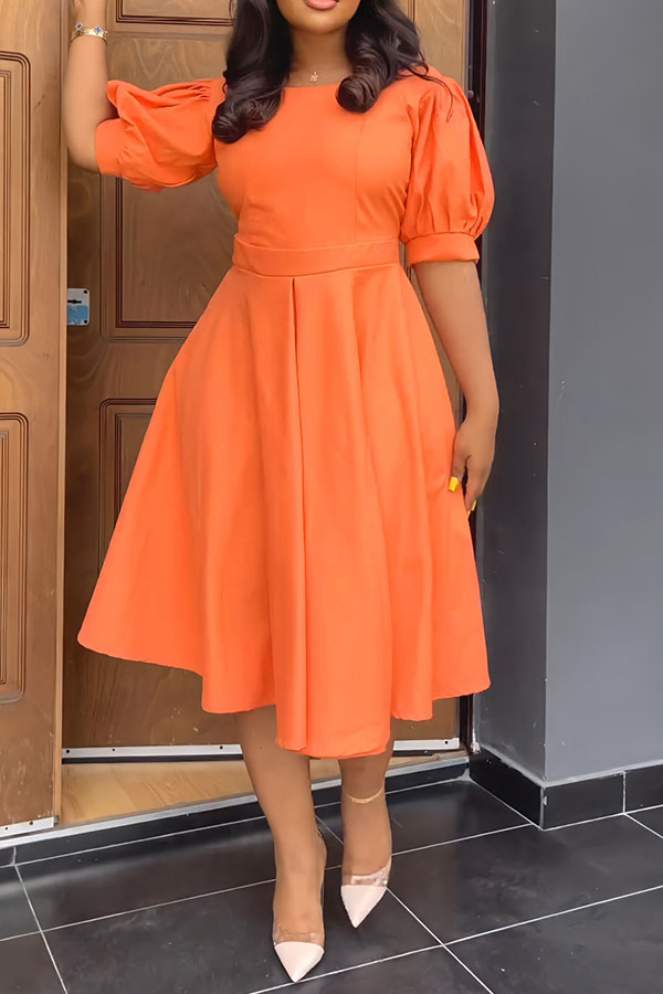 storexq Solid Color Sweet Cutout Waist Pleated Midi Dress