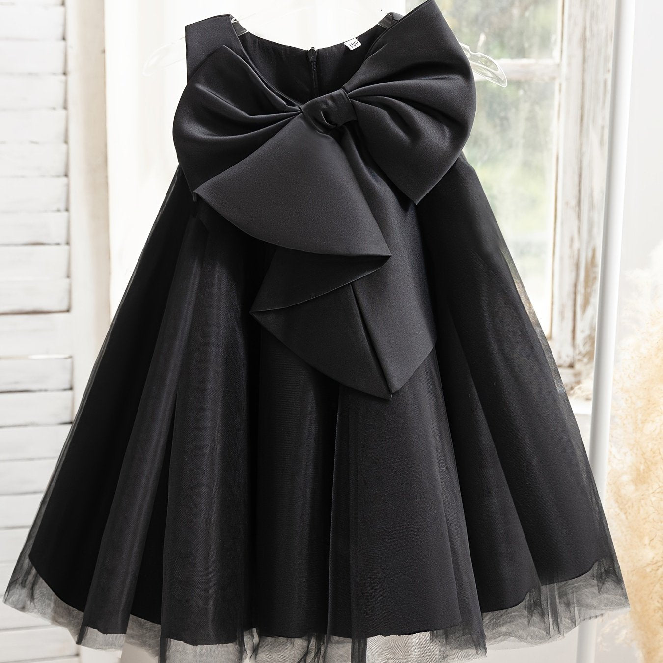 Elegant All-Season Princess Dress for Girls - Comfortable Cotton, Big Bow Charm, and Timeless Style