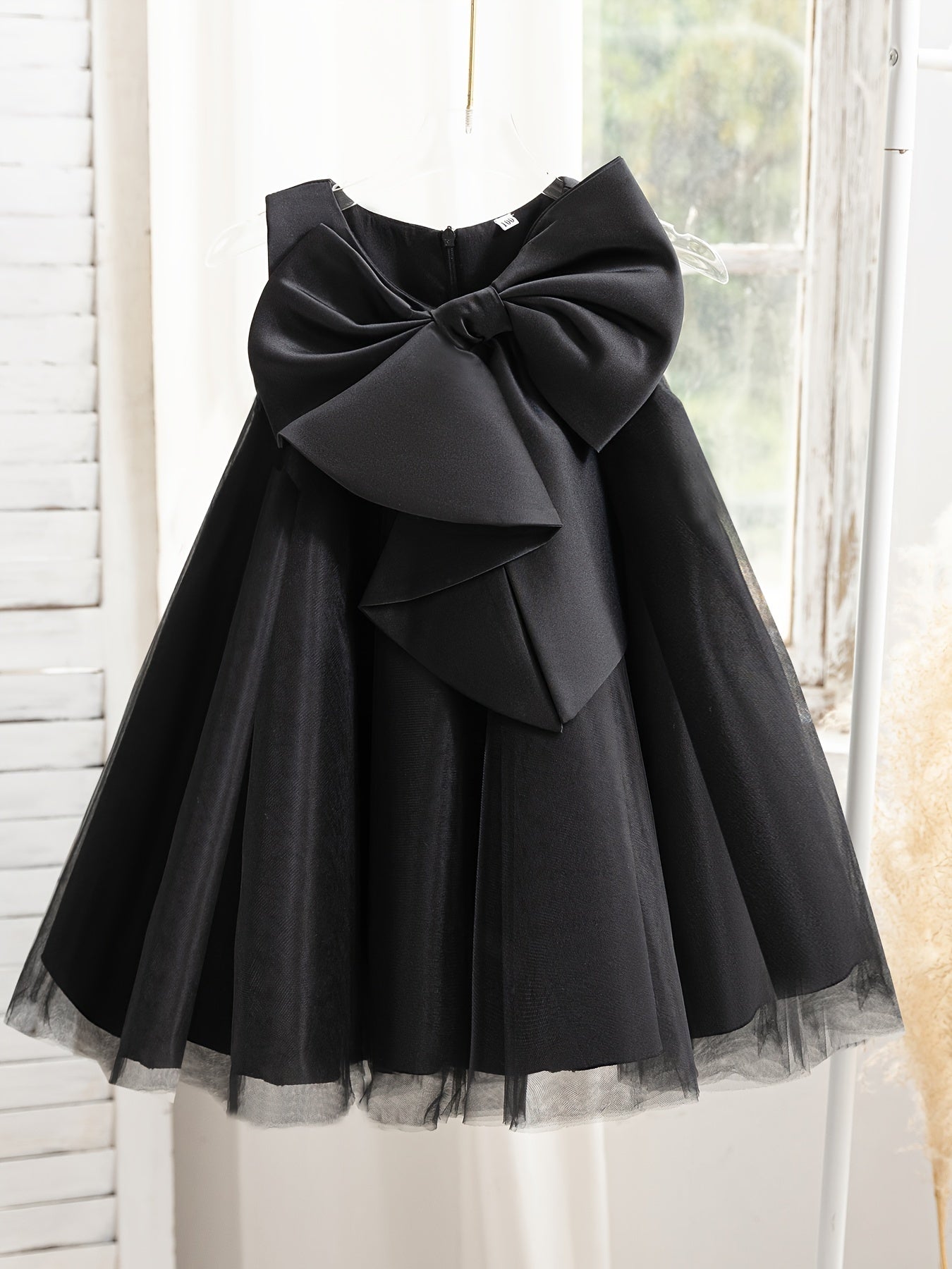 Elegant All-Season Princess Dress for Girls - Comfortable Cotton, Big Bow Charm, and Timeless Style