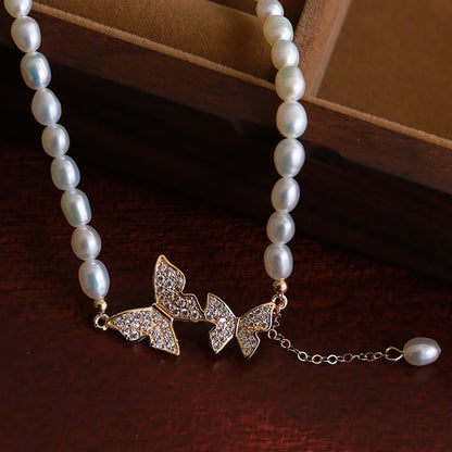 Butterfly Necklace With Faux Pearls Beads Elegant Beaded Necklace Lovely Neck Jewelry Perfect For Any Occasion