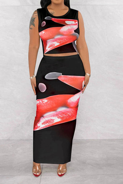 storexq Lips Print Classic Split Back Skirt Suit