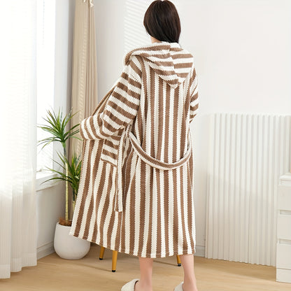 Contemporary Striped Bathrobe: Soft, Warm, and Absorbent - Suitable for All Genders and Sizes