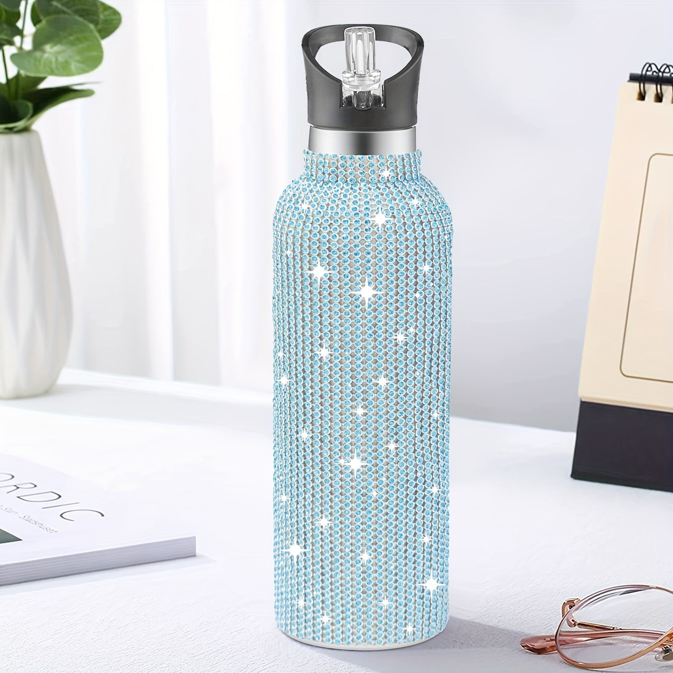 1pc Sparkling Studded Insulated Water Bottle - Stainless Steel Vacuum Flask with Lid for Hot and Cold Drinks - Portable, Leak-Proof, and Sweat-Free Design for Home, Outdoor, and Sports Use - Perfect Gift for Men and Women - 500ml/750ml